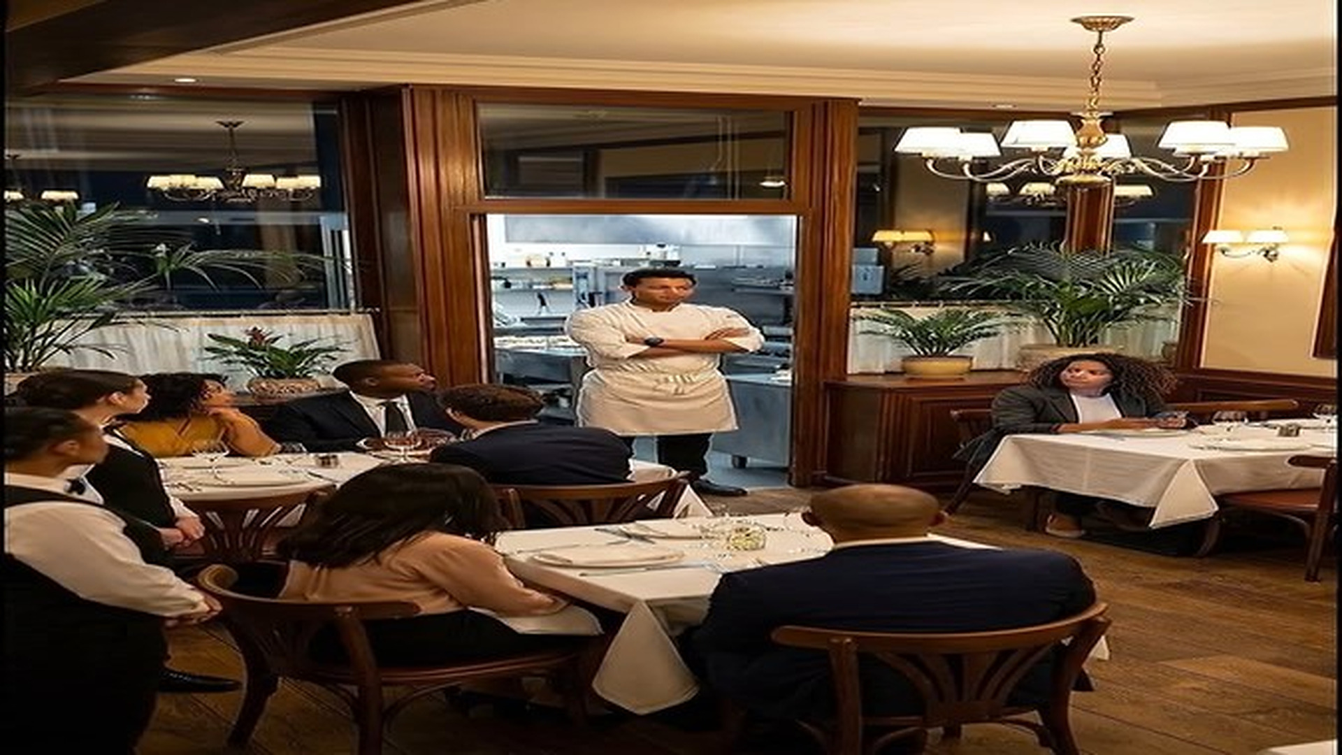 Parte 2 : V1607314 Recusaram atender um cliente de roupa simples no restaurante. Disseram | Suspect & Expose TV